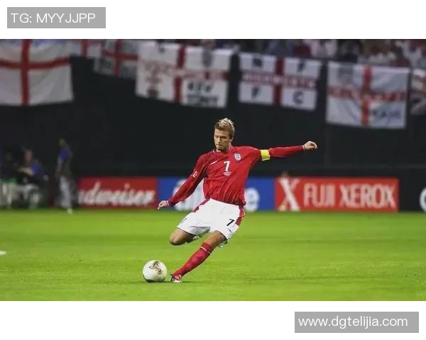 足球明星四人携手共创辉煌传奇展现绿茵场上的无尽魅力与激情